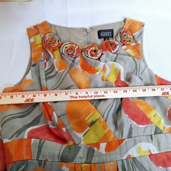 NWOT Adrianna Papell " The water color Tulips" dress size 12. - Picture 3 of 9